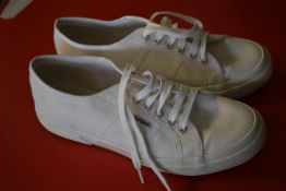 *Super GA Unisex White Trainers Size: 7 (preworn)