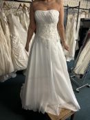 *Amanda Wyatt Wedding Dress Size: 10