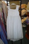 *Alice James Child’s White Bridesmaid Dress Size: 6 years RRP: £140