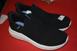 *Skechers Swift Fit Black Slip On Shoes Size: 5.5