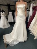 *Ivory 7 Co. Designer Bridalwear Wedding Gown Size: 8?