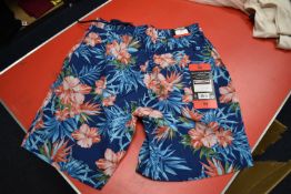 *Kirkland Signature Men’s Swim Shorts Size: M