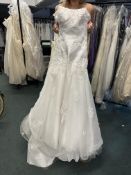 *Amelia Wite Wedding Dress with Bead & Lace Design Size: 10 RRP: £699