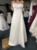 *Venus Bridal Ivory Wedding Dress Size: 4 RRP: £599