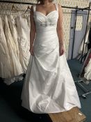 *Pronovias Ivory Wedding Dress Size: 12 RRP: £499