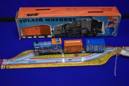 Talato Mozdony Tinplate Train with Track Changer