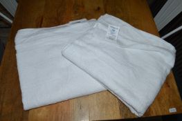 *Two Grandeur Hospitality White Bath Towels