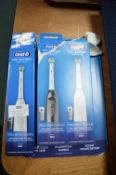*Oral-B Electric Toothbrushes x3 - Update Battery Operated