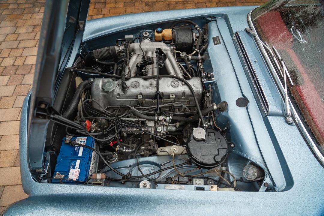 1967 Mercedes-Benz 230SL Desirable UK-supplied example, exhaustively restored - Image 3 of 6