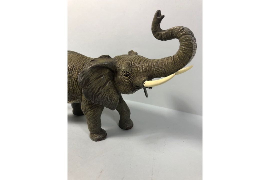 Statue of an Elephant in cold painted bronze approximately 20cm high - Image 2 of 10