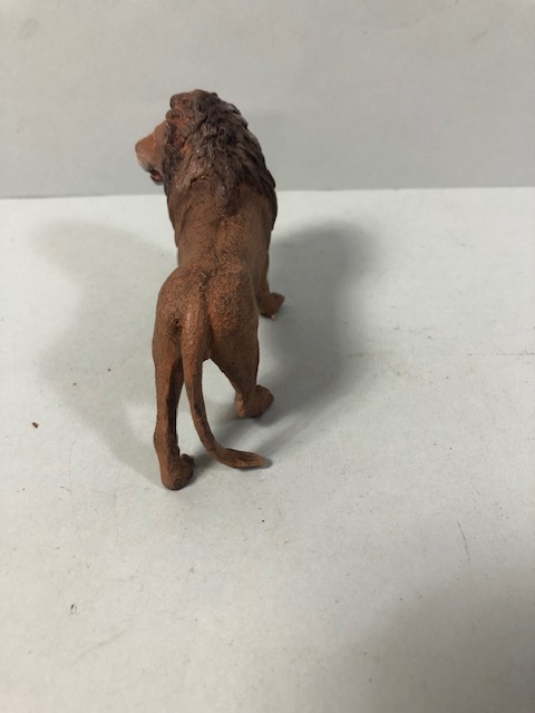 Cold painted bronze figure of a Lion approximately 9cm - Image 4 of 6