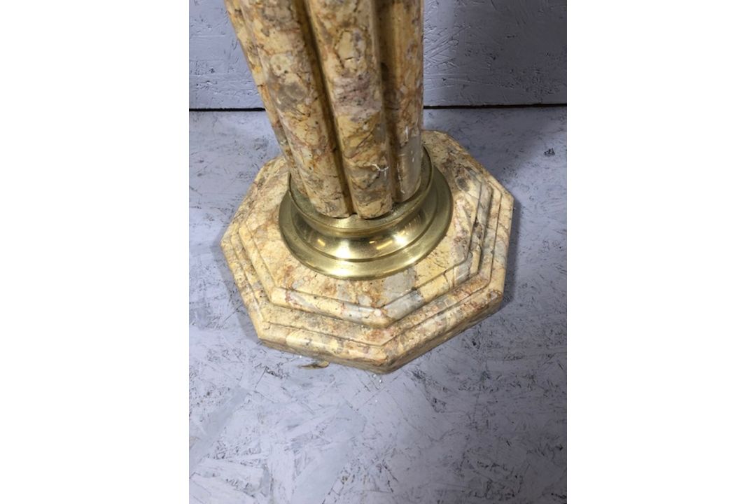 Marble and bronze Corinthian display column approximately 100cm high the octagonal top approximately - Image 4 of 4