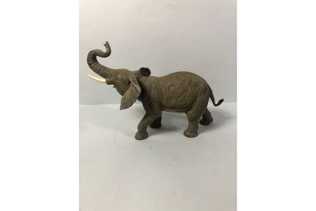 Statue of an Elephant in cold painted bronze approximately 20cm high - Image 4 of 10