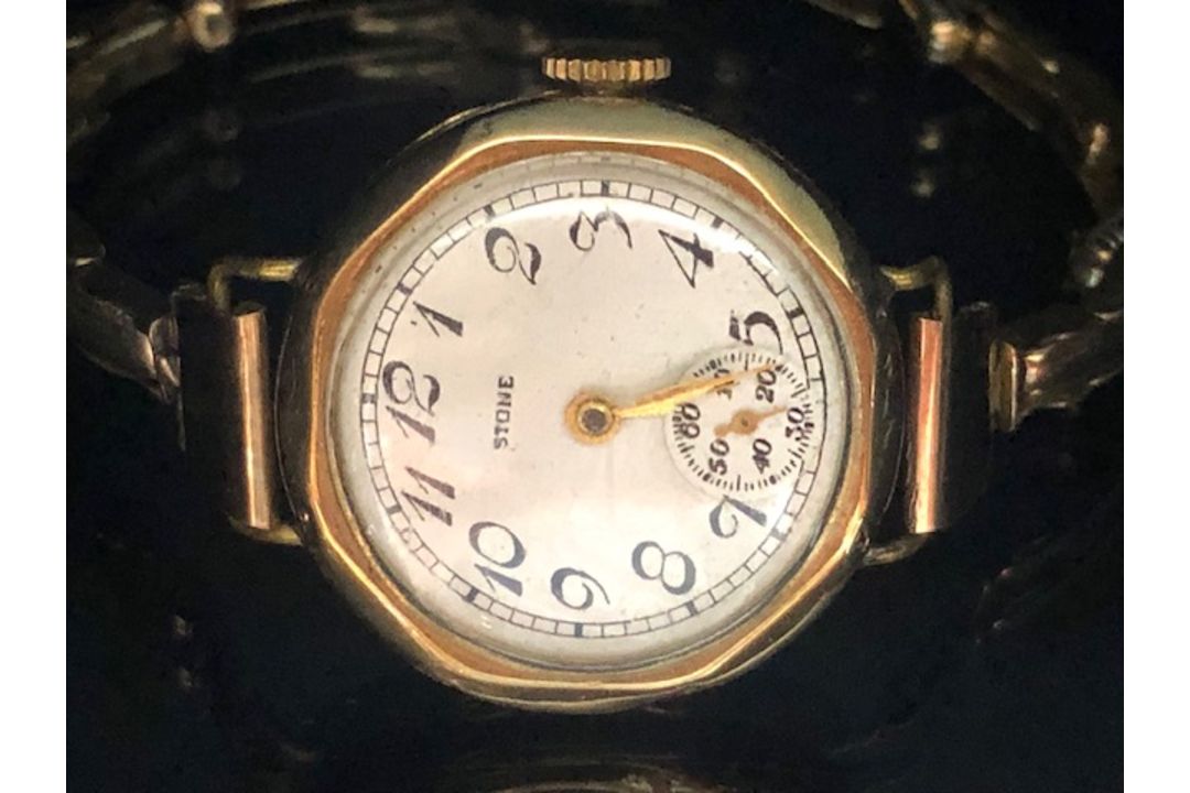 9ct gold cased round faced ladies watch, by Stone, on an expanding bracelet - Image 2 of 6
