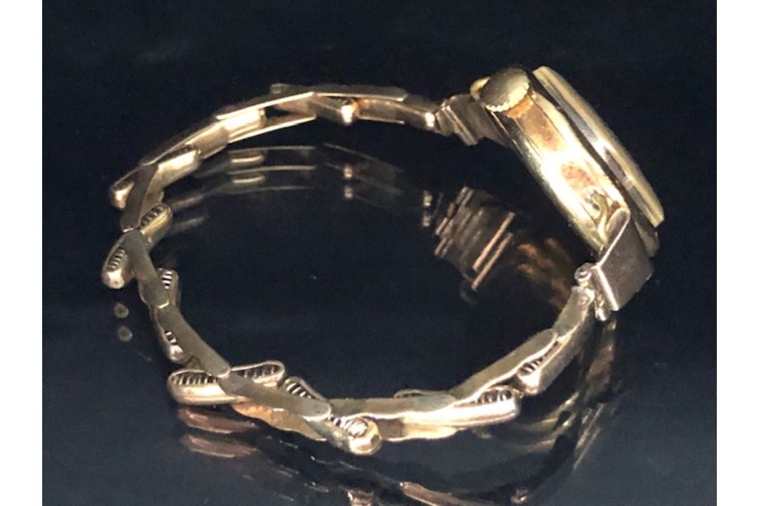 9ct gold cased round faced ladies watch, by Stone, on an expanding bracelet - Image 3 of 6