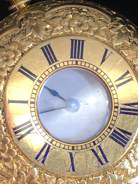 18ct Gold half hunter pocket fob watch with royal blue roman numerals, opening to white enamel - Image 2 of 9