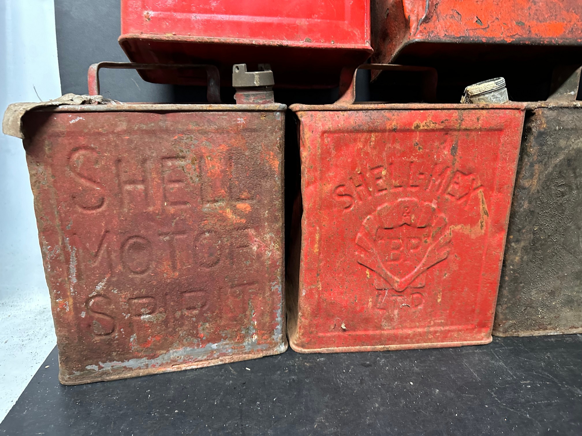 Seven two-gallon petrol cans predominantly Shell branded. - Image 2 of 5