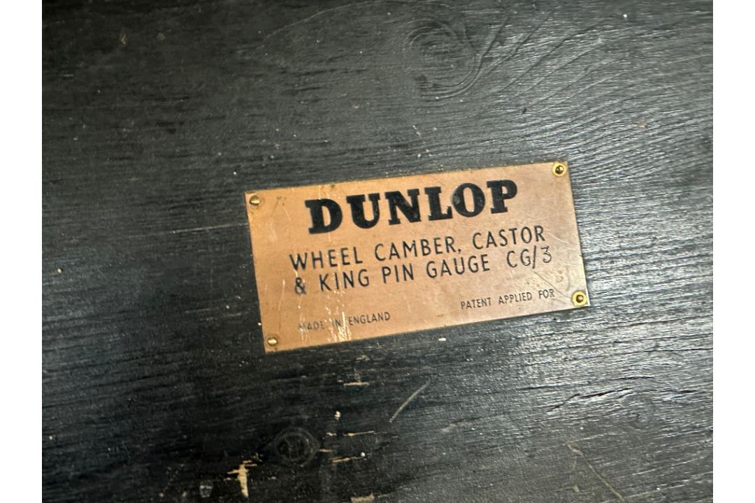 A boxed Dunlop wheel camber castor and king pin gauge CG/3 in wooden box with brass plaque to lid. - Image 2 of 4