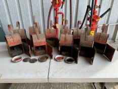 10 road works lamps and a jerry can.