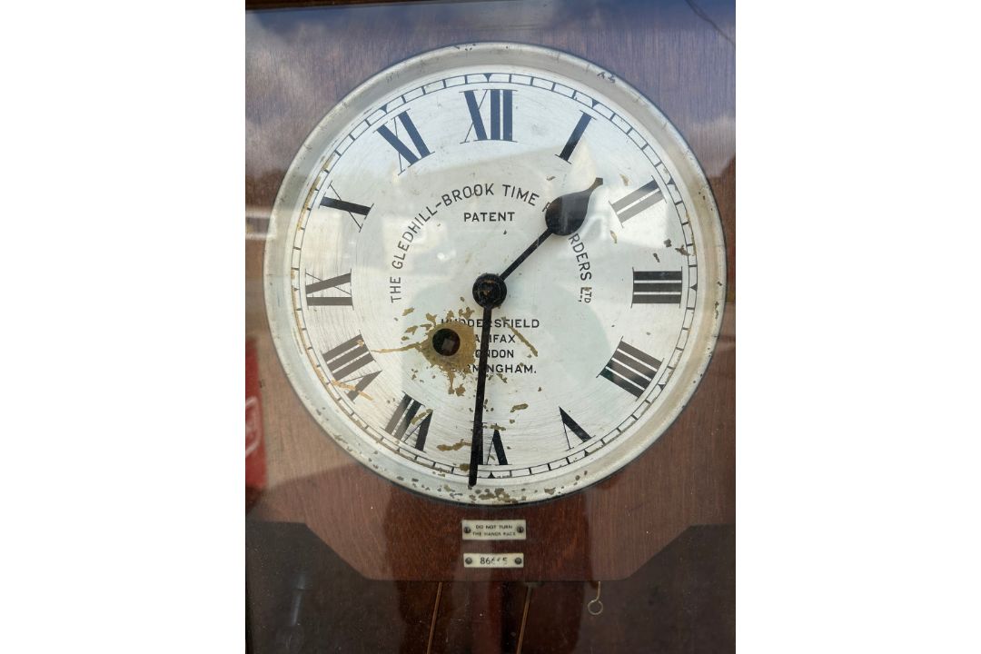 A Gledhill-Brook Time Recorders Ltd. clocking-in time machine. - Image 2 of 5