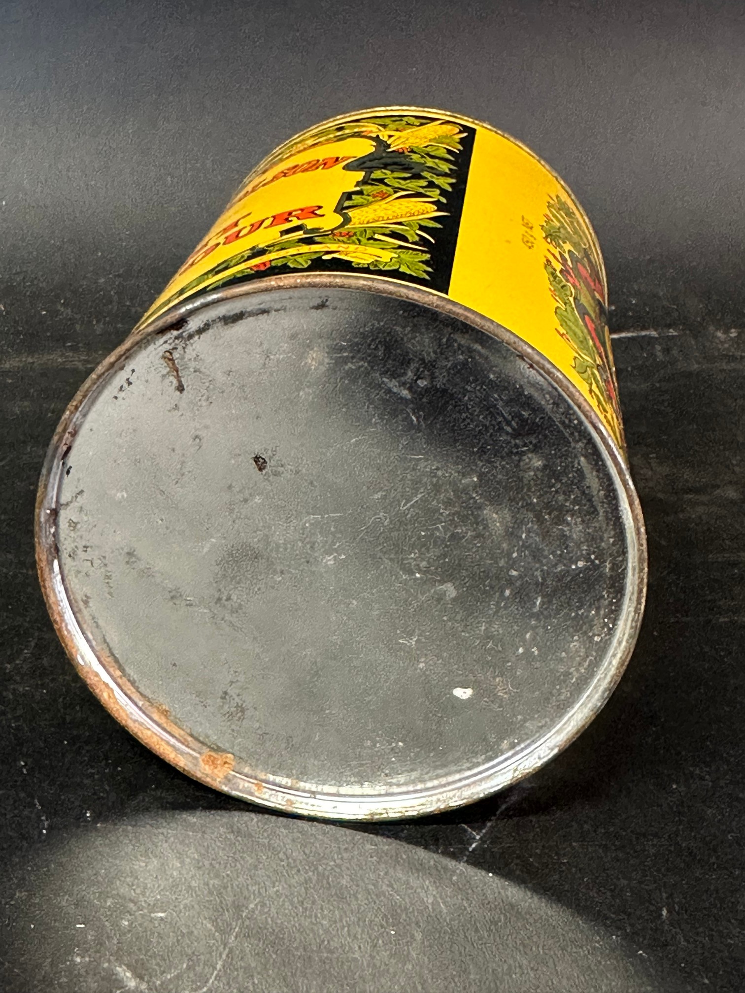 A Brown & Polson (of Paisley, Scotland) Patent Cornflour 450g tin, 5" tall. - Image 4 of 4