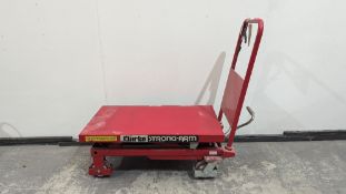 Clarke Strong Arm HTL300 lifting table