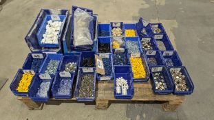 Small pallet of various small components as lotted
