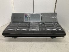 Yamaha CL5 Digital Mixing Console & Heavy Duty Mobile Flight Case