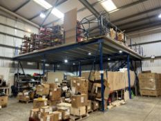 Freestanding mezzanine floor