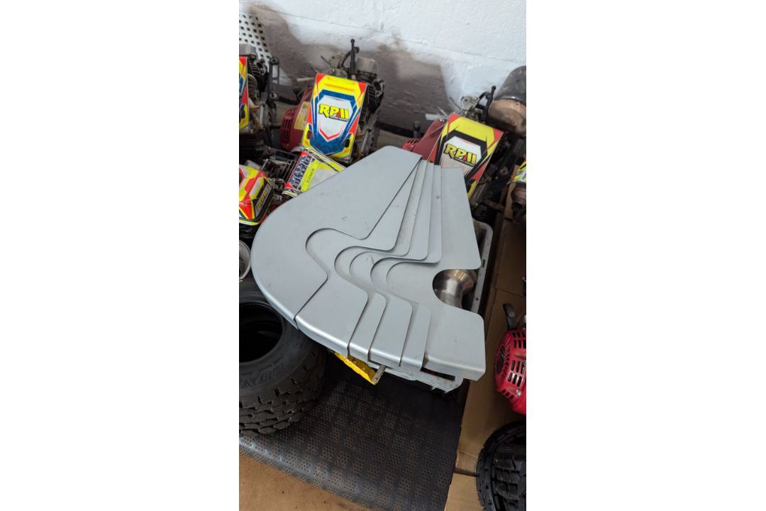 Quantity of go kart components to include: - Image 6 of 15