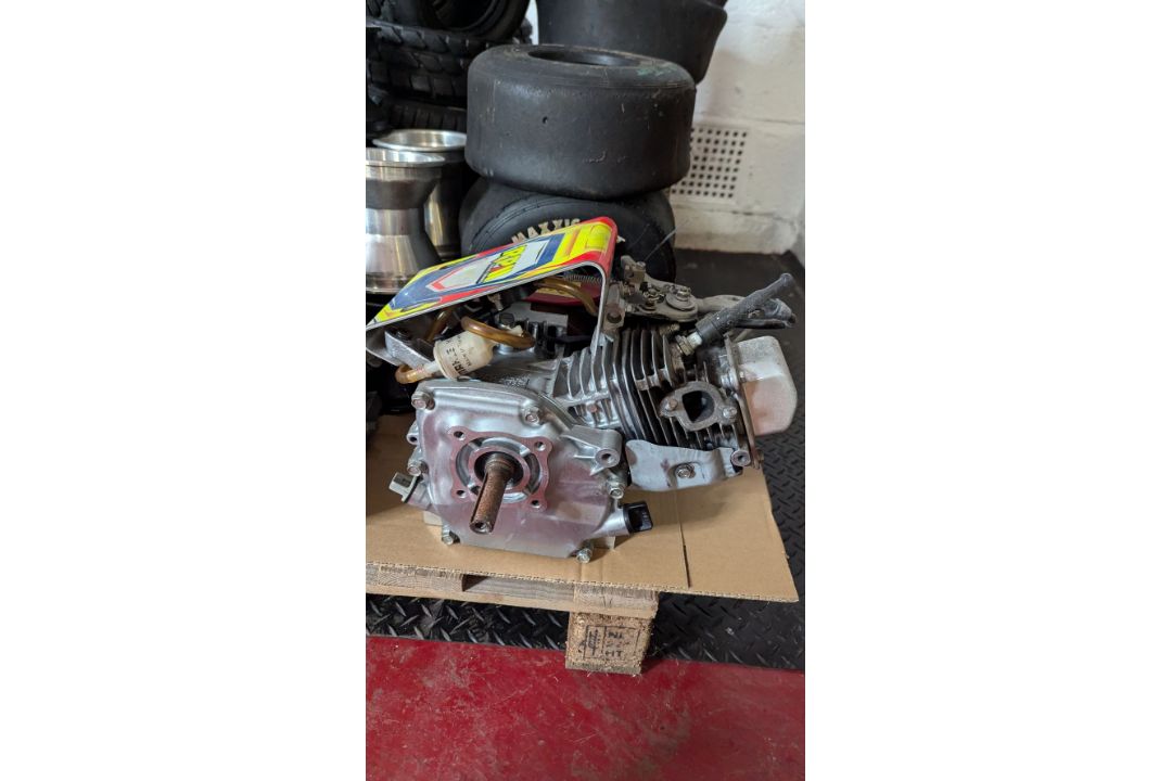 Quantity of go kart components to include: - Image 5 of 15