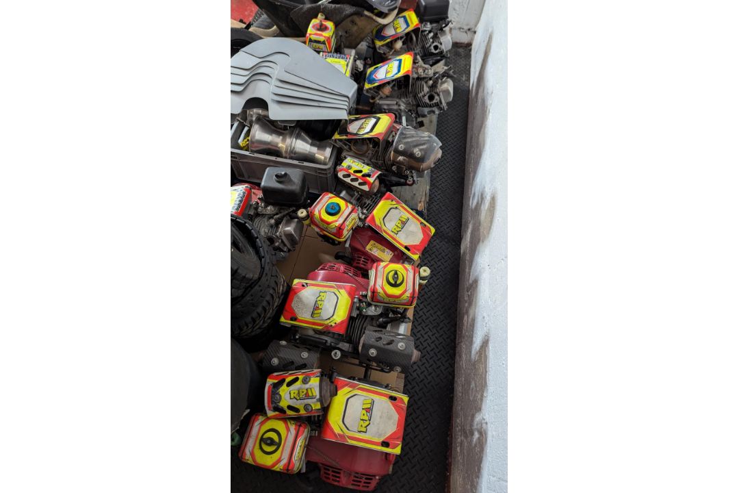 Quantity of go kart components to include: - Image 7 of 15