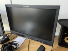 JVC DT-E21L4 multi format LCD monitor