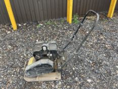 Wacker petrol engine compaction plate