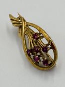 9ct gold brooch