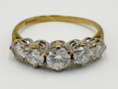 9ct gold and cubic zirconia ring