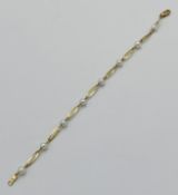 9ct gold and pearl bracelet