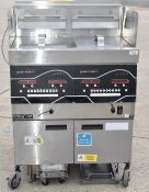 1 x Henny Penny Evolution Elite Gas 2 Well Fryer - Model: EEG-242 FFXX ST - Manufactured in 2021 - R