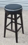 1 x Bar Stool Featuring a Round Seat With Cream Piping and Foot Support - Dimensions: H81 x W39 x