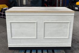 1 x Counter Suitable For a Home Bar, Cafe, Restaurant etc - Wooden Work Surface and Storage Shelves