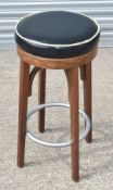 1 x Bar Stool Featuring a Round Seat With Cream Piping and Chrome Foot Support - Dimensions: H78 x