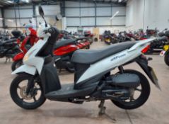 1 x 2019 SUZUKI ADDRESS UK 110 NM L9 Maxi Scooter- 17042 Miles - Reg: BG19PWK - Cat U - CL887