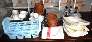 1 x Assorted Collection of Restaurant Items Including Plates, Cake Stand, Towels, Cutlery Holder