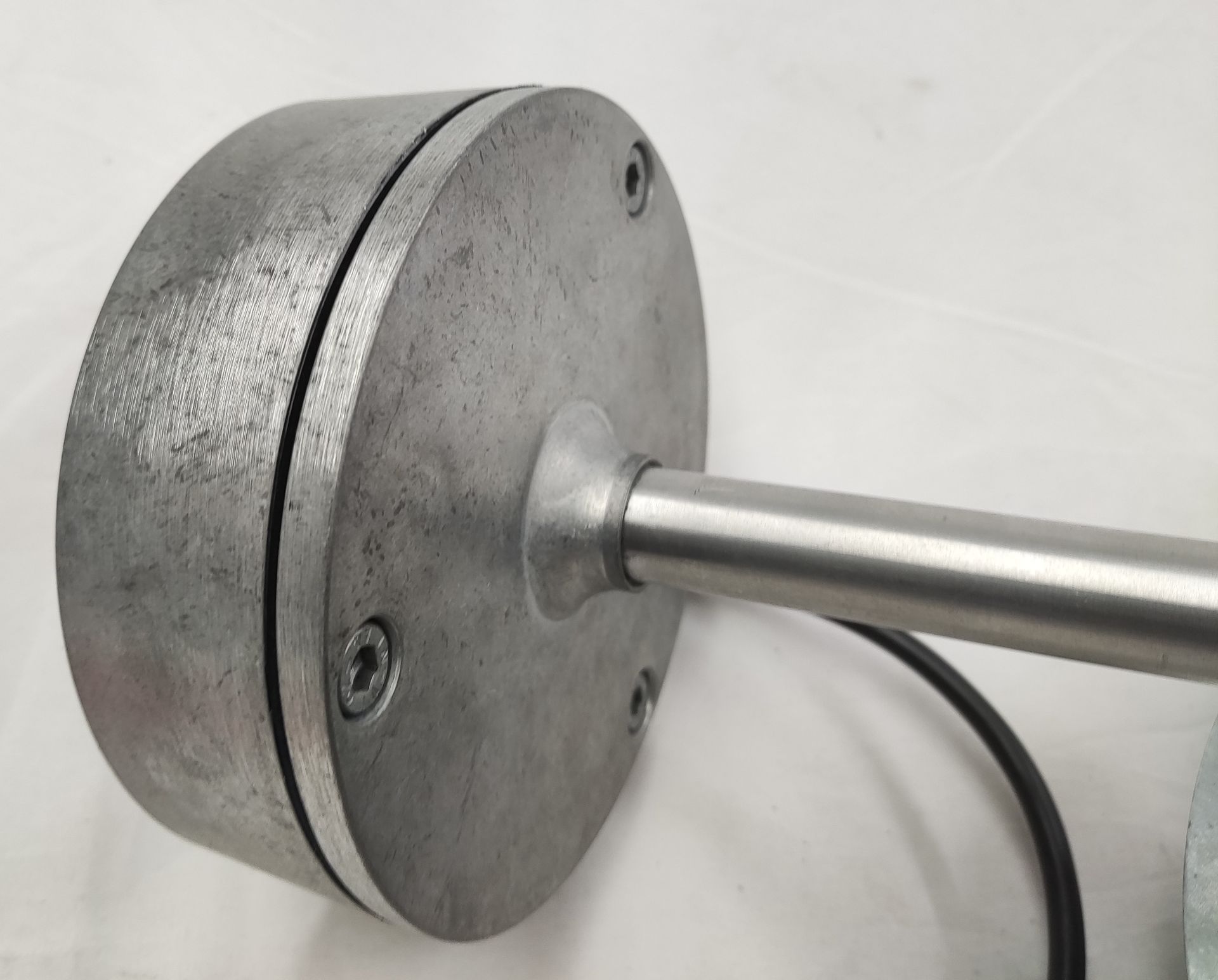 1 x LOUIS POULSEN Albertslund Outdoor Wall Lamp Short Galvanized - 5743142576 - RRP £675 - Ref: - Image 15 of 17