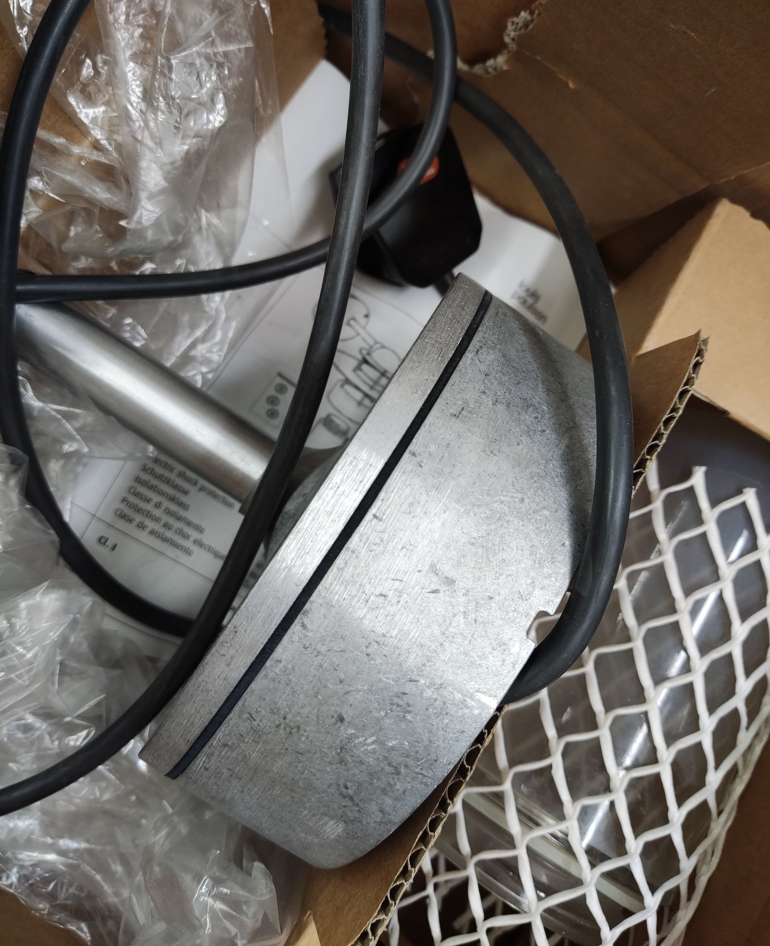 1 x LOUIS POULSEN Albertslund Outdoor Wall Lamp Short Galvanized - 5743142576 - RRP £675 - Ref: - Image 11 of 17