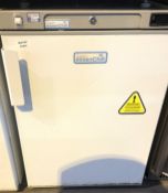 1 x LEC EssenChill Undercounter Commercial Refrigerator - Model BFS200W - Dimensions: H84 x W60 x D6