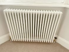1 x ZEHNDER Traditional Tubular 4 Column Horizontal Radiator in White - Original Value £1,000 - Ref: