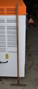 1 x Wooden Handled Rake - Ref: K263 - CL905 - Location: Altrincham WA14Condition Report: As