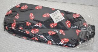 1 x Rolling Stones Travellers Wash Bag by Rock Sax - Iconic Tongue and Lips Logo - Officially