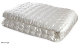1 x GINGERLILY 'Windsor' Luxury Mulberry Silk Double Bedspread, in Ivory 240cm x 240cm - RRP £655.00